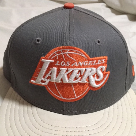 NBA Los Angeles Lakers NEWERA 5950 SnapBack - Picture 2 of 4